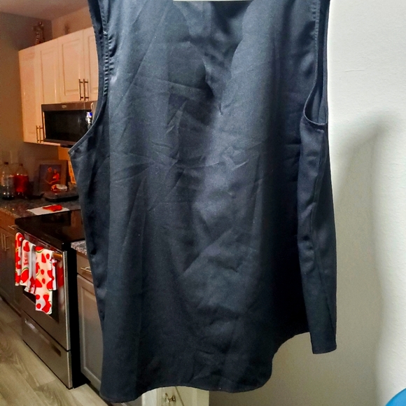 Emery Rose Gray Tank - Picture 1 of 2